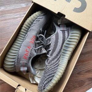 Yeezy Boost 350 V2